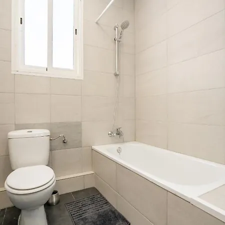 Apartman Versus Center Valencia